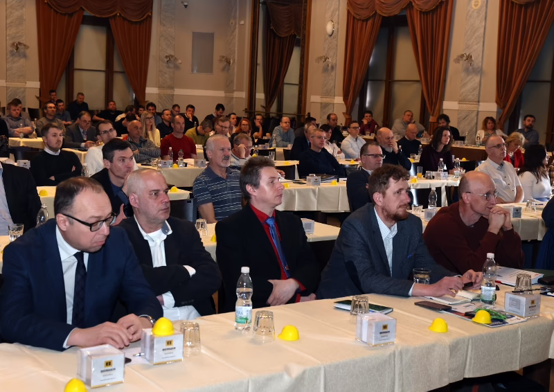 Seminář „Typová řešení železničních přejezdů“
